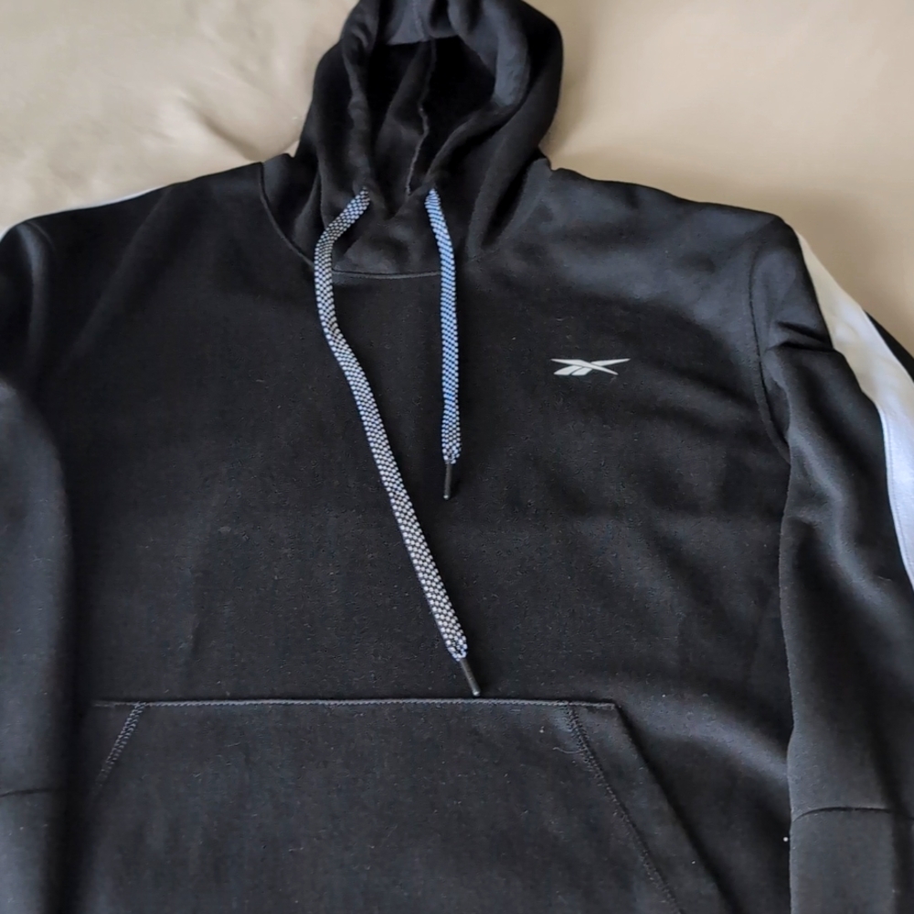Reebok men's hooded sweatshirt